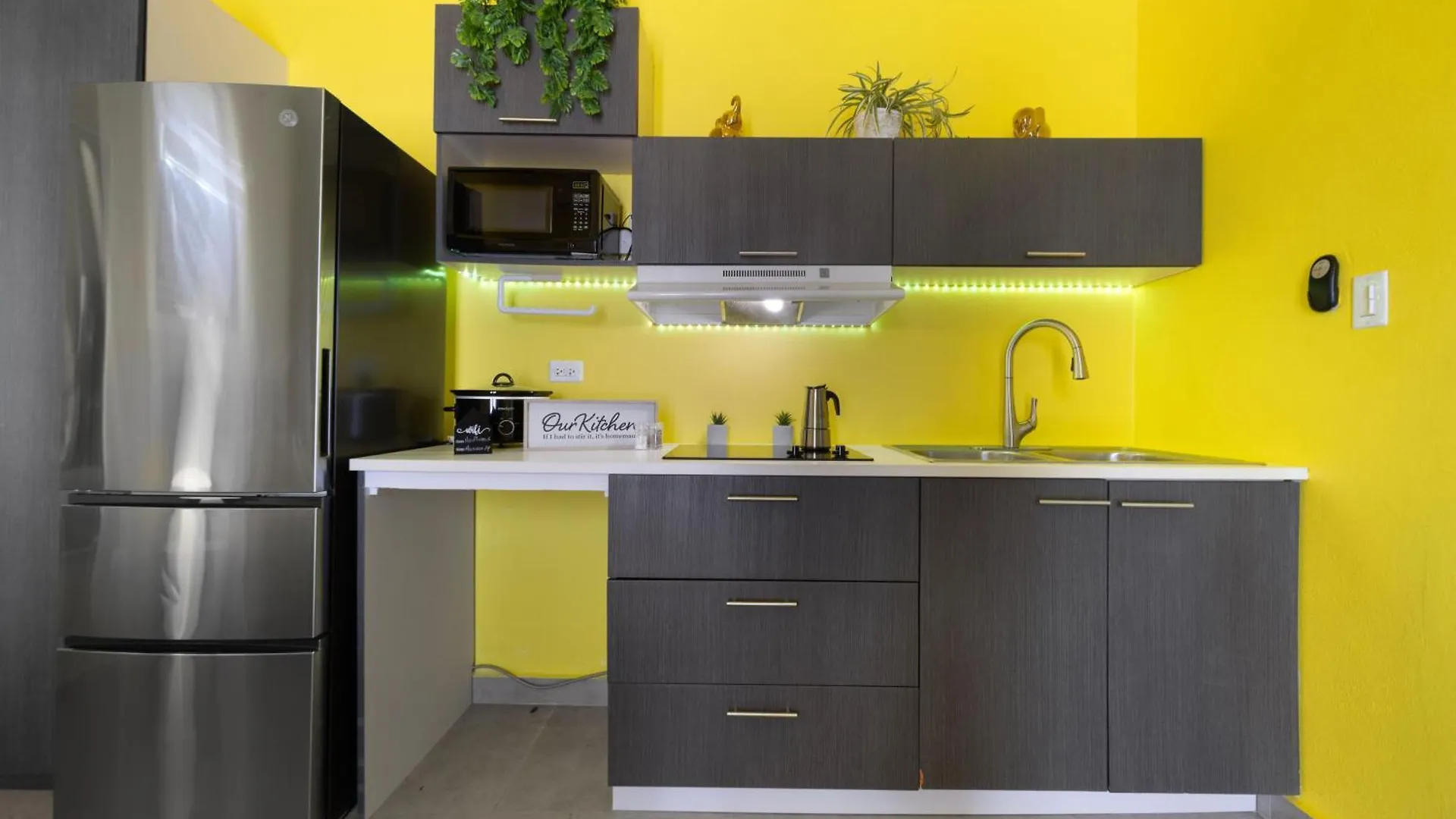 City-View Private Balcony Studio With Hot Tub Mm5 San Juan